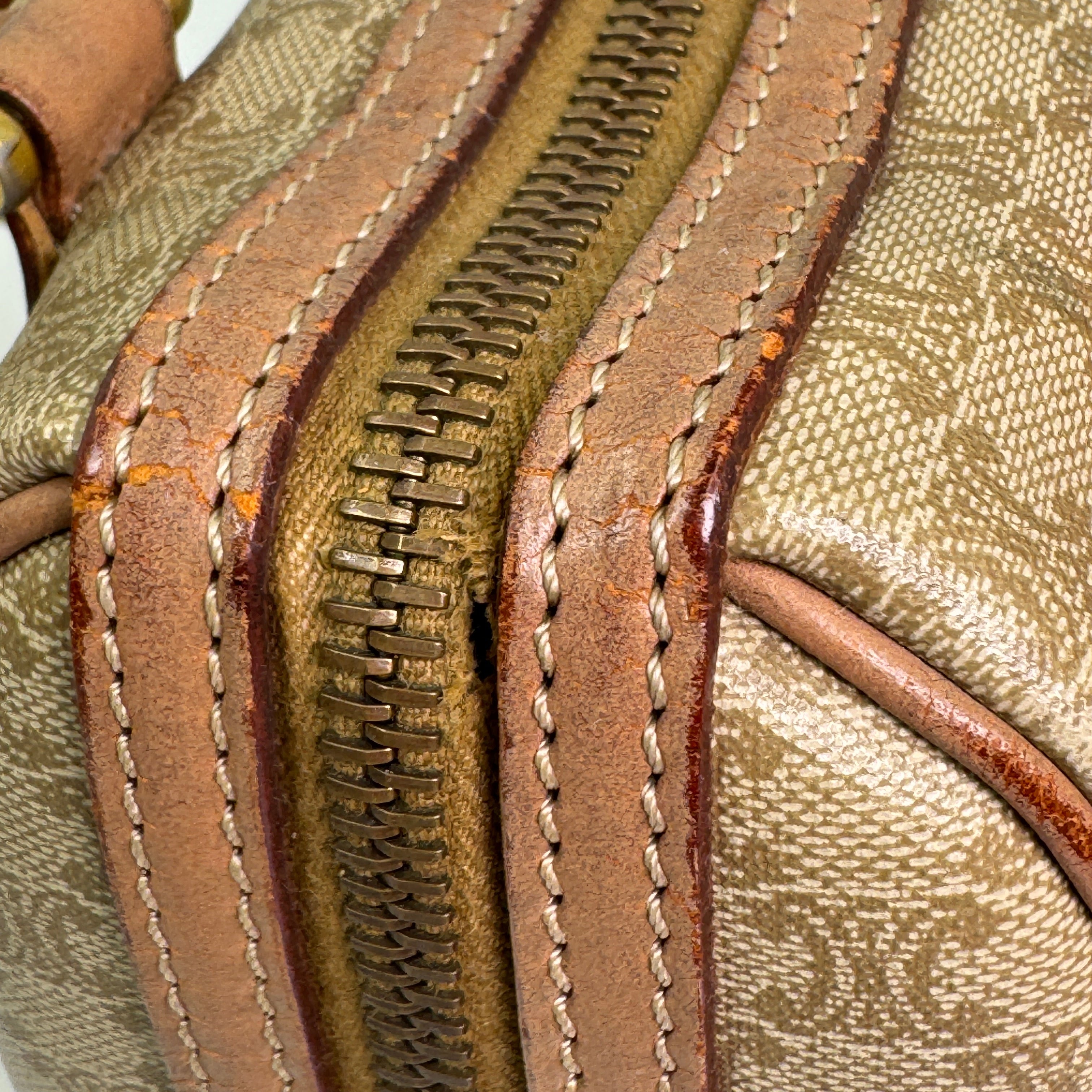 Céline Mini Boston Beige