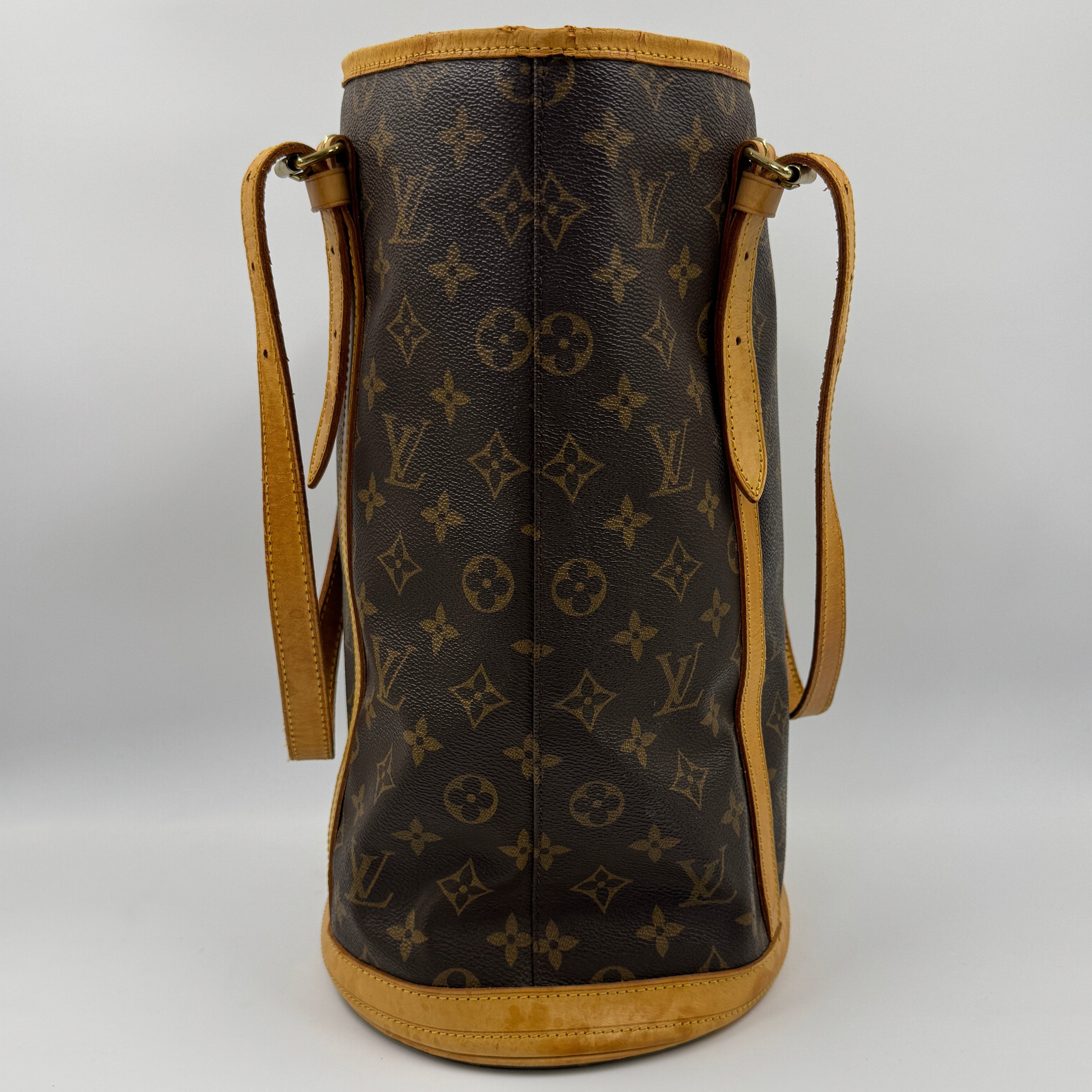 Louis Vuitton Petit Marais Bucket GM