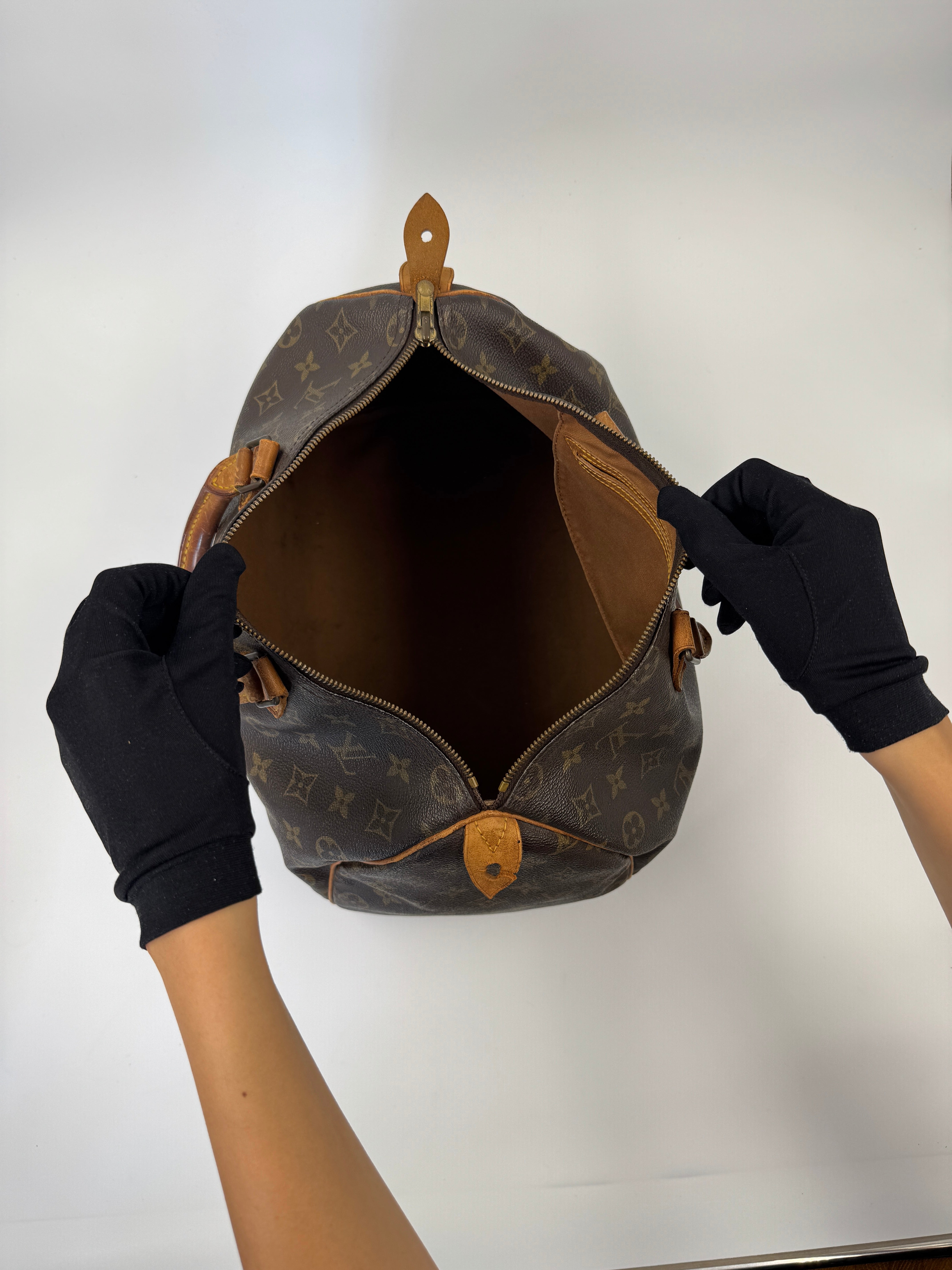 Louis Vuitton Speedy 35