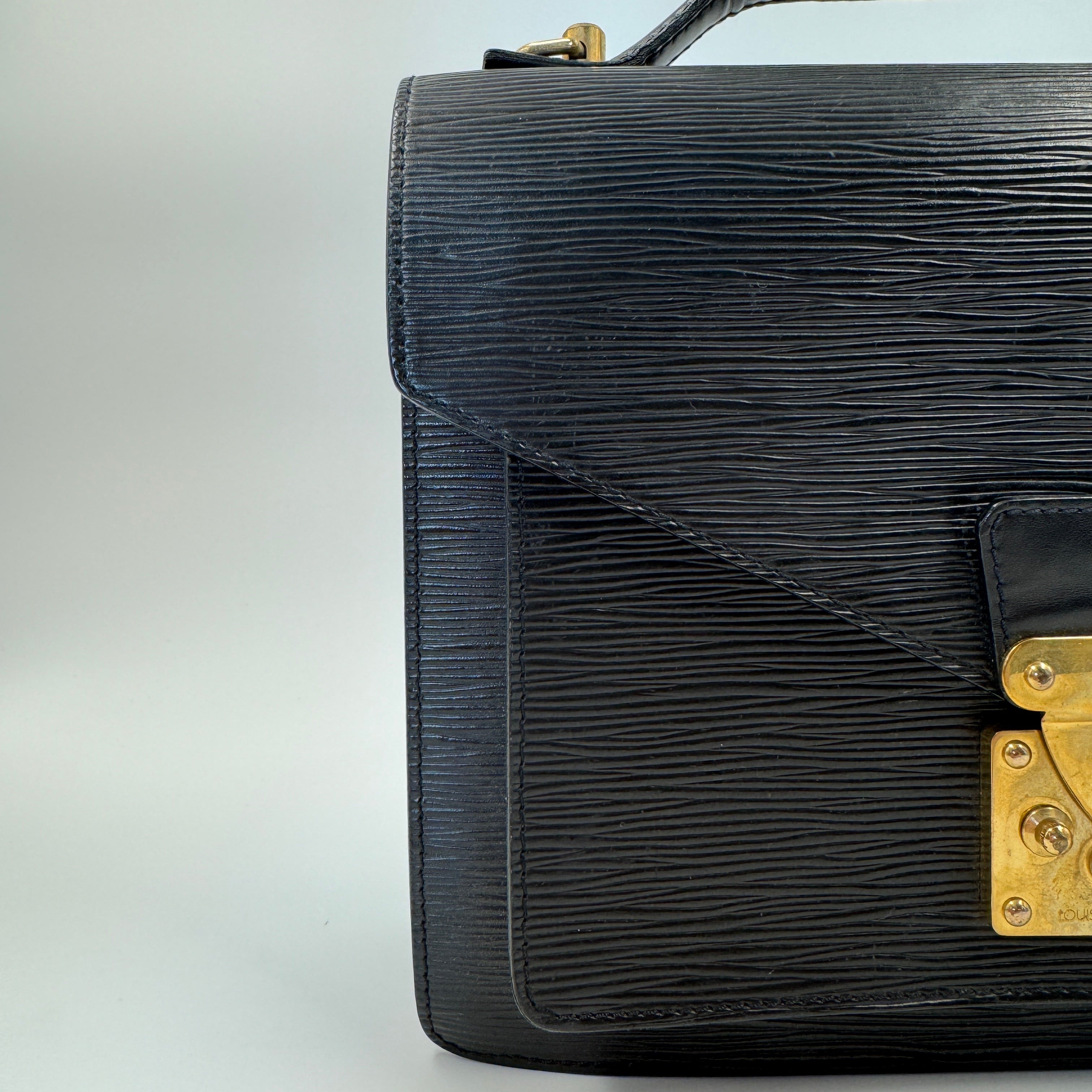 Louis Vuitton EPI Sellier Dragonne