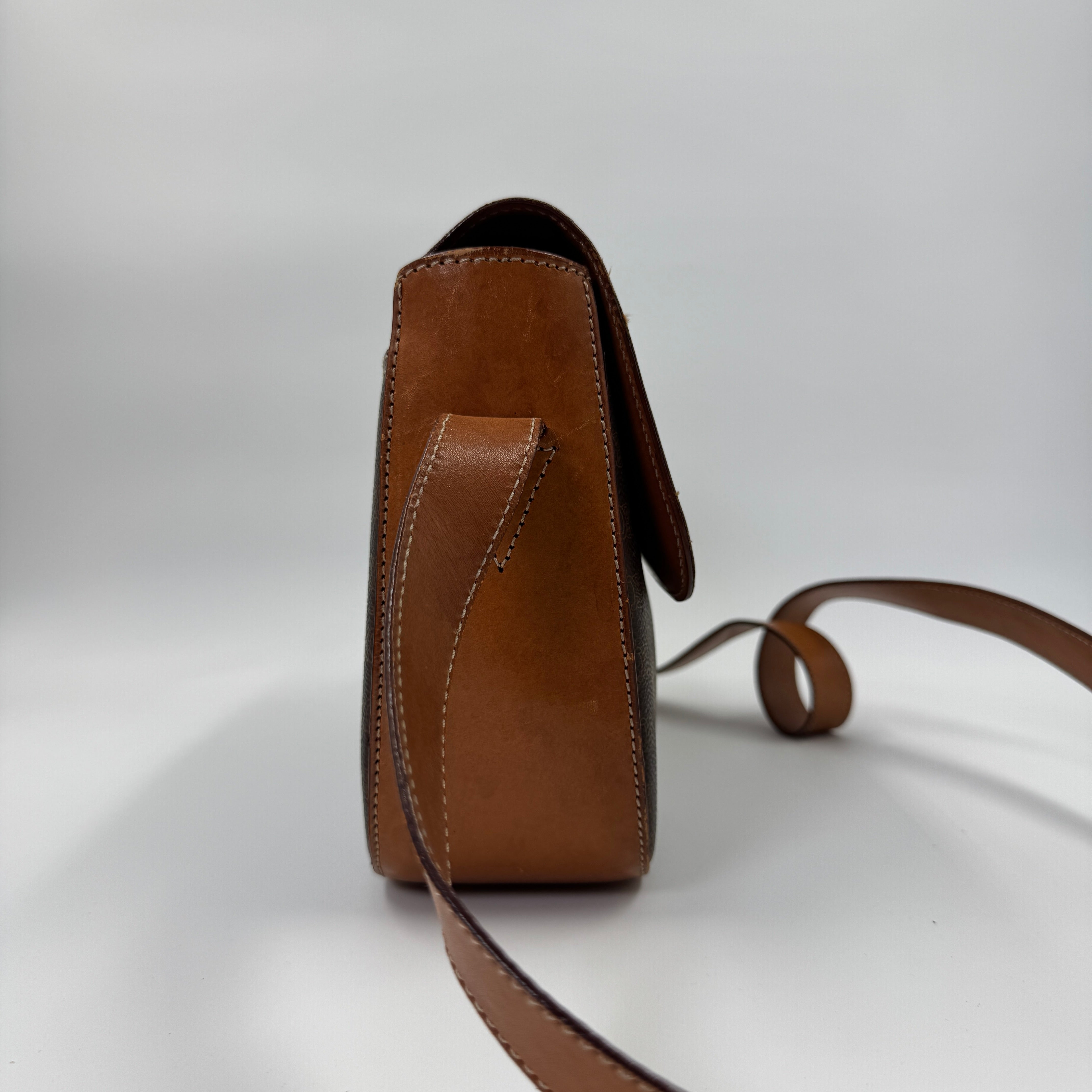 Céline Cross Body Bambou
