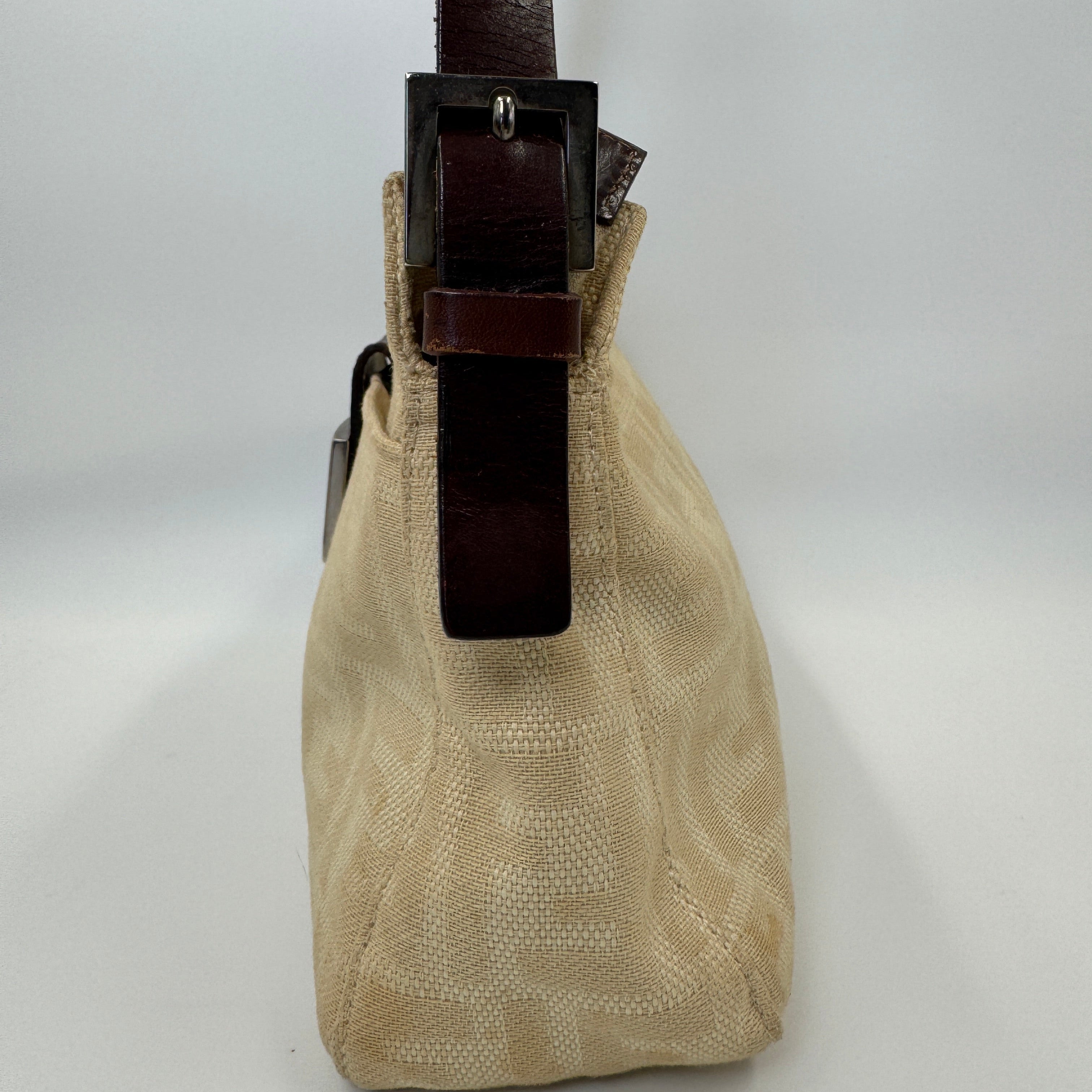 Fendi Baguette Medium Beige
