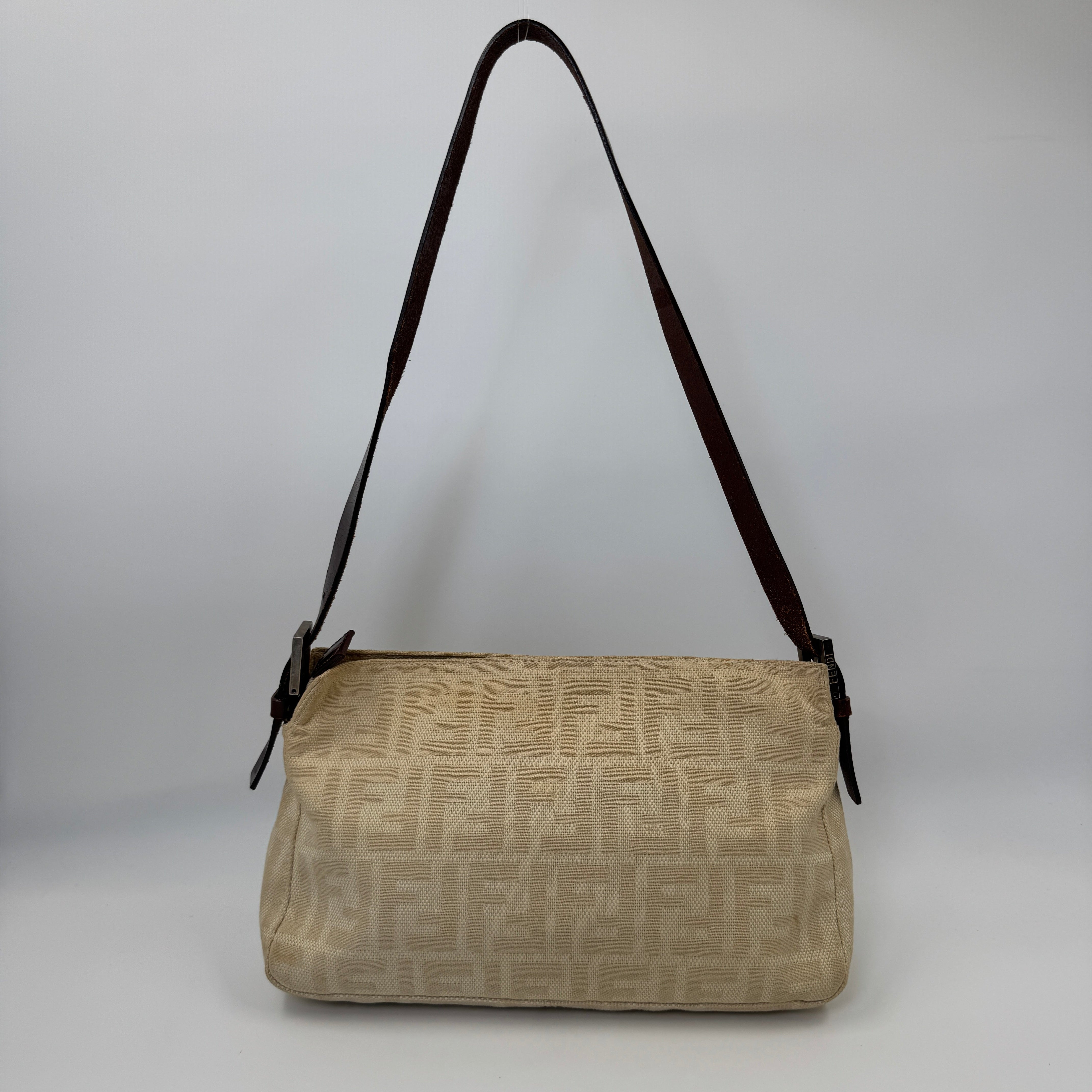 Fendi Baguette Medium Beige