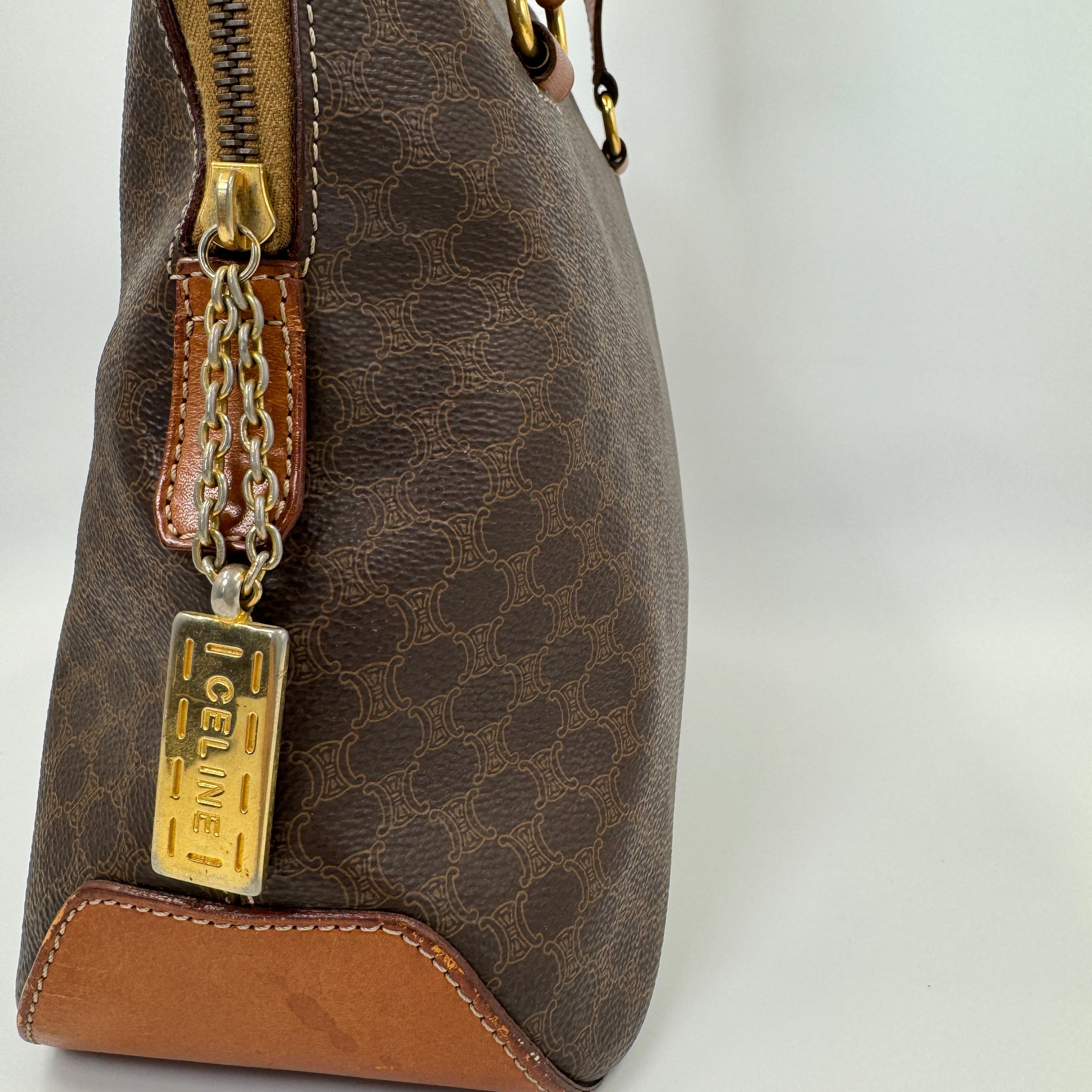 Céline Hand Bag Gold Logo Zipper