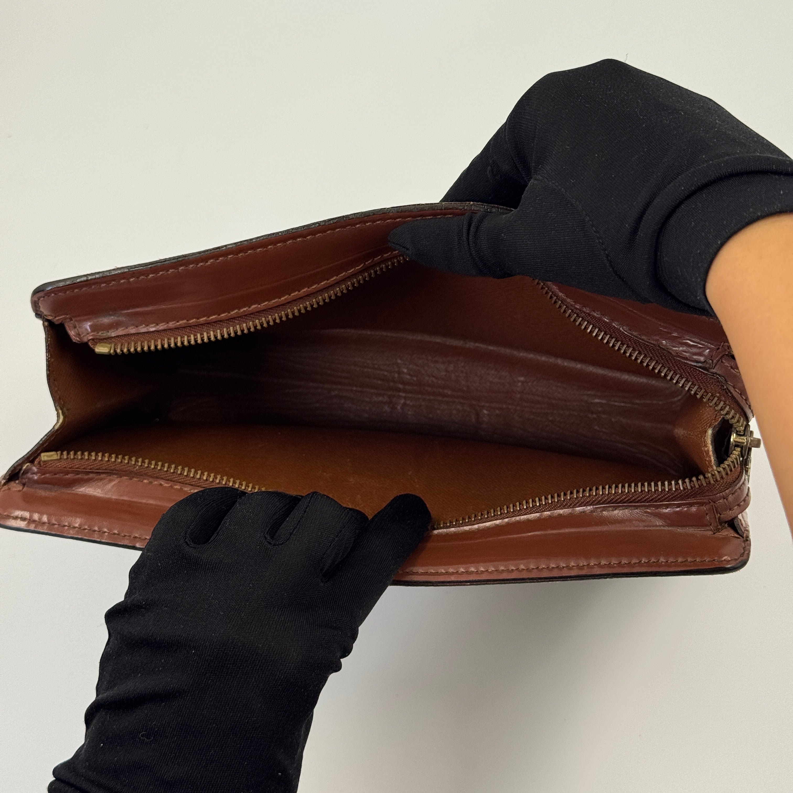 Louis Vuitton Monogram Canvas Clutch 11