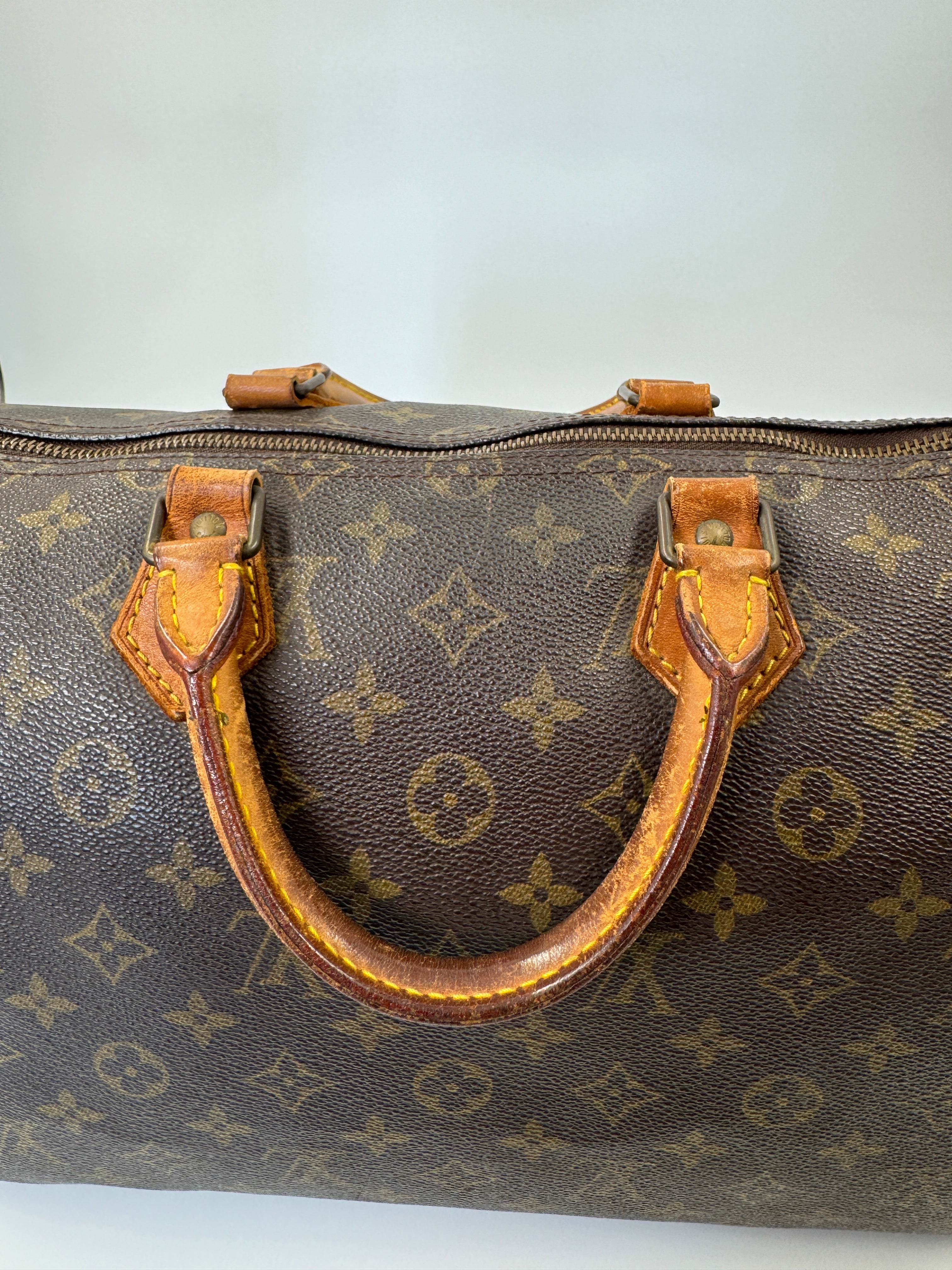 Louis Vuitton Speedy 35
