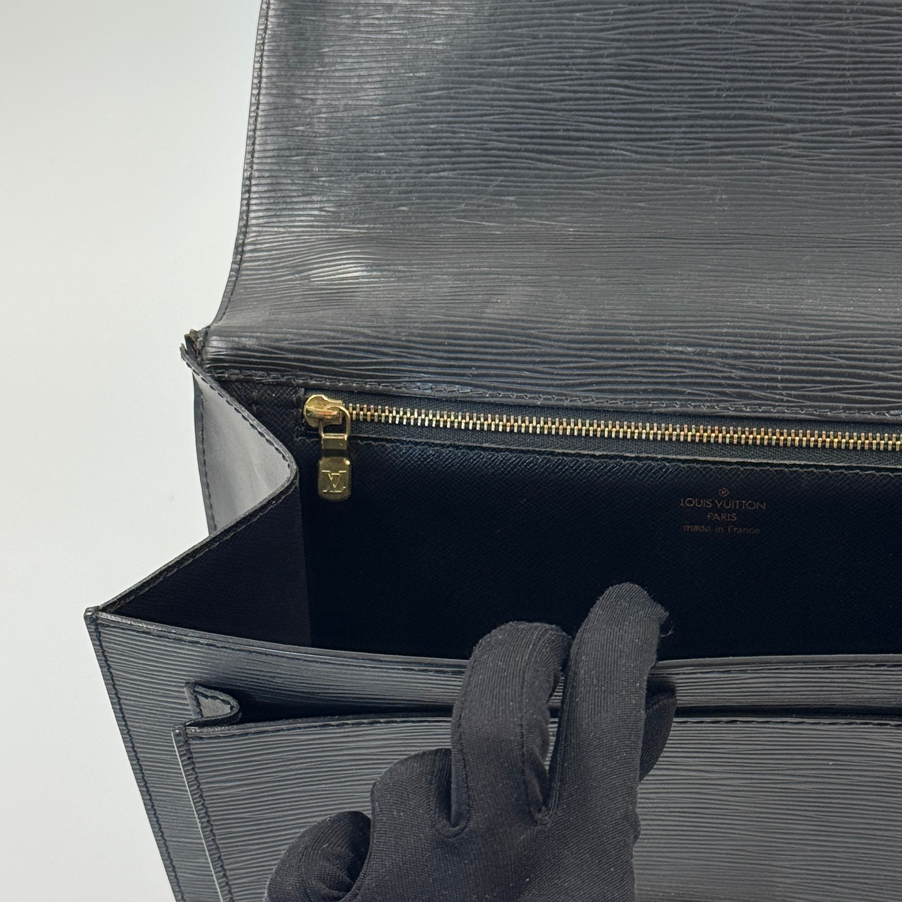 Louis Vuitton EPI Sellier Dragonne