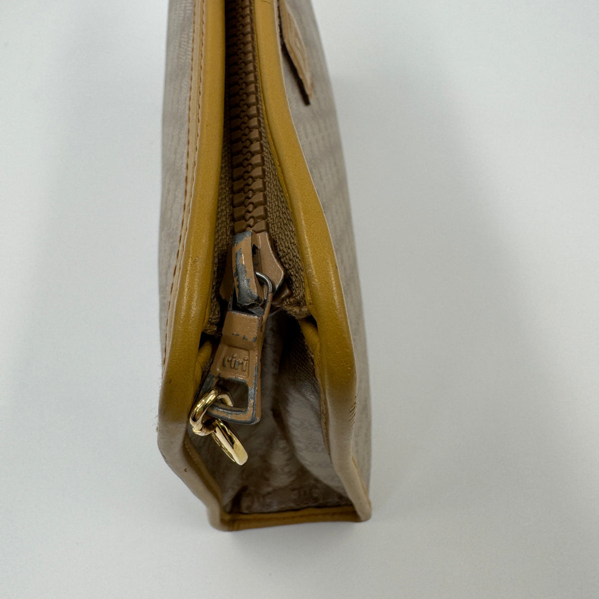 Céline Clutch Beige