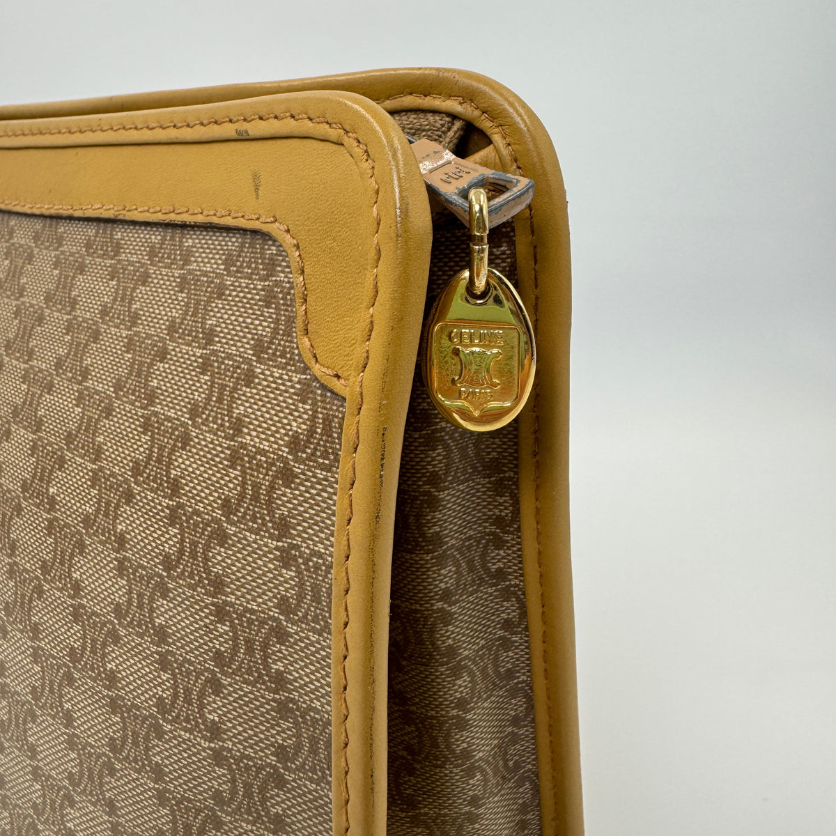 Céline Clutch Beige