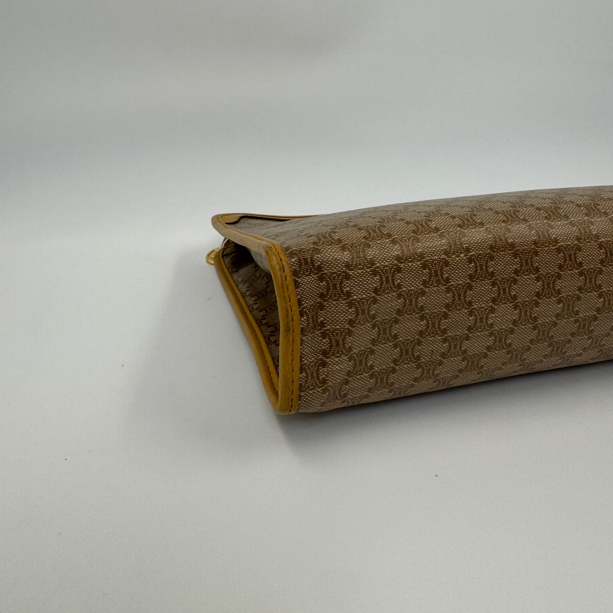 Céline Clutch Beige