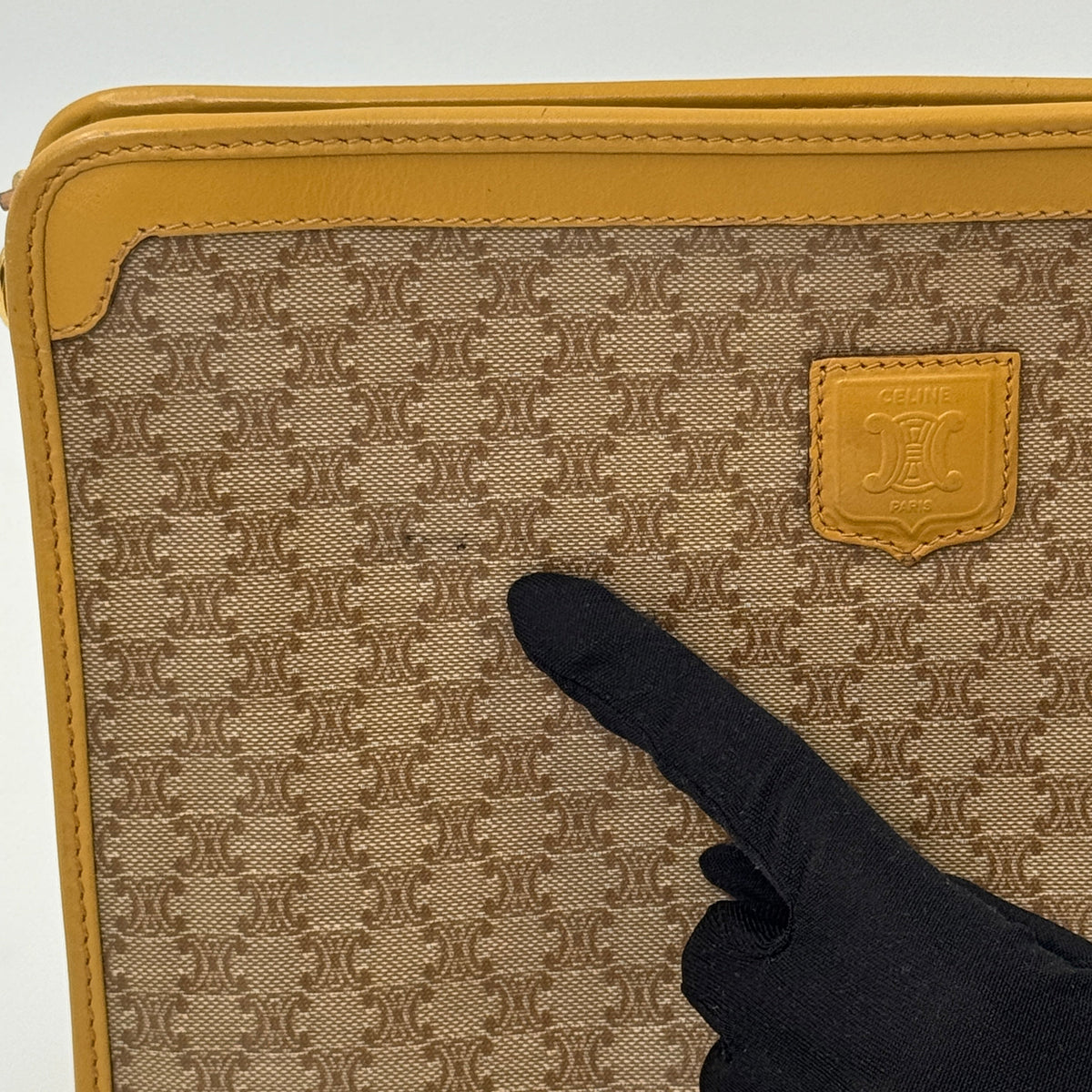 Céline Clutch Beige