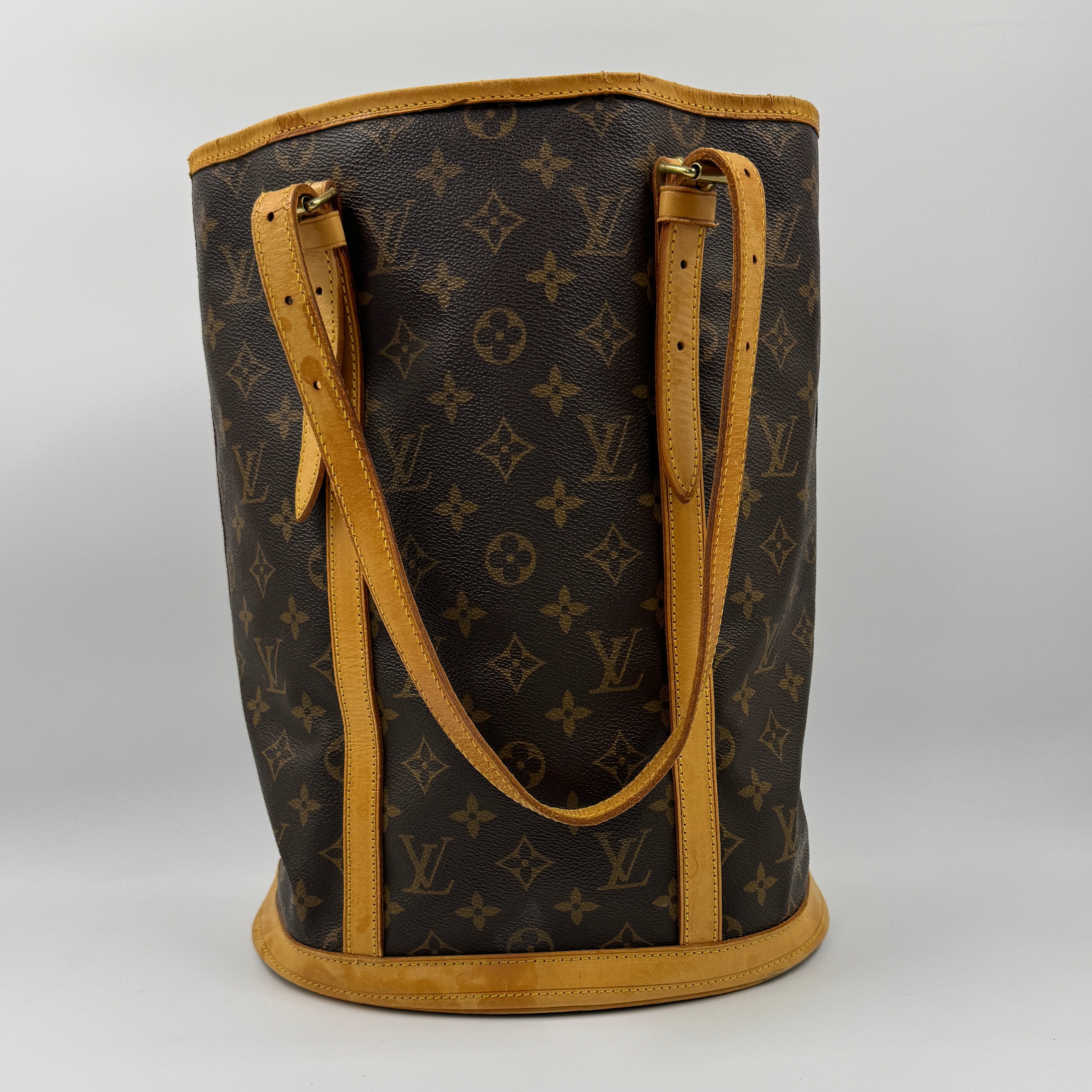 Louis Vuitton Petit Marais Bucket GM