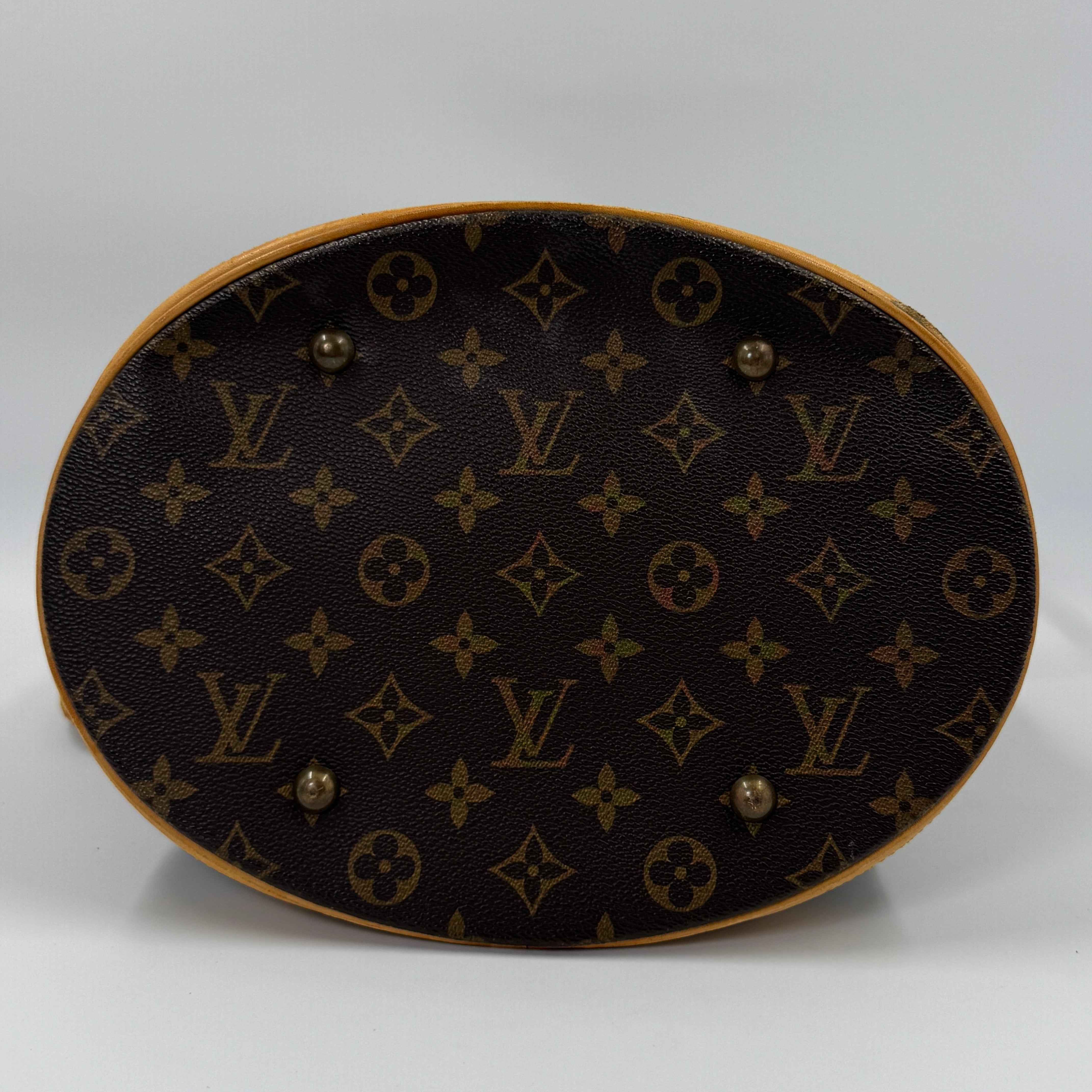 Louis Vuitton Petit Marais Bucket GM
