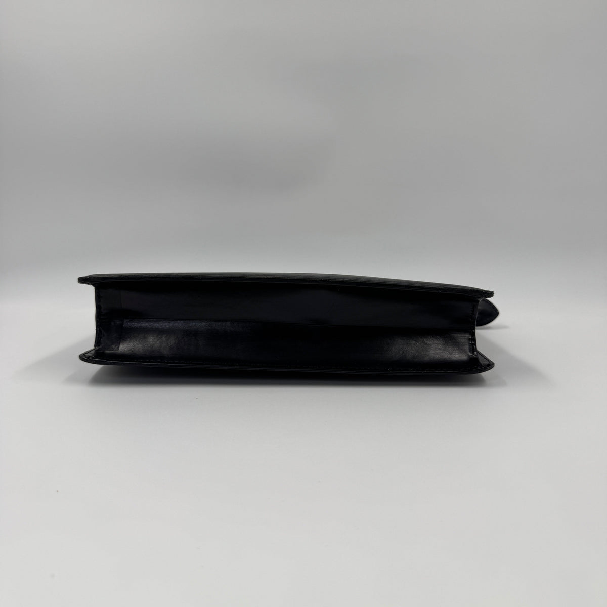 Louis Vuitton EPI Pochette Homme Clutch