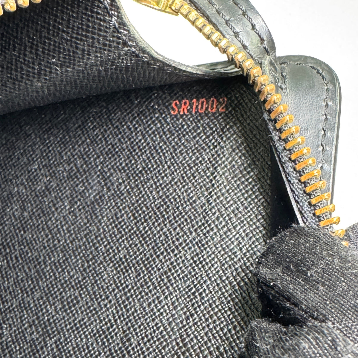 Louis Vuitton EPI Pochette Homme Clutch