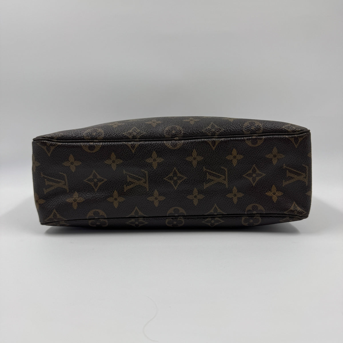 Louis Vuitton Trousse Toilette 27