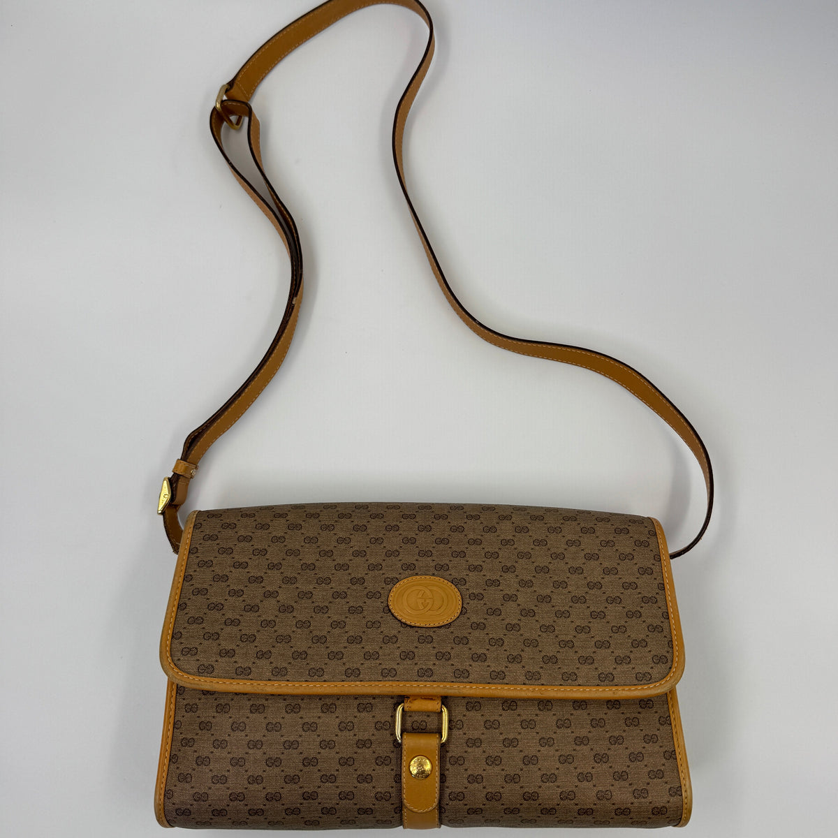 Gucci Crossbody & Clutch