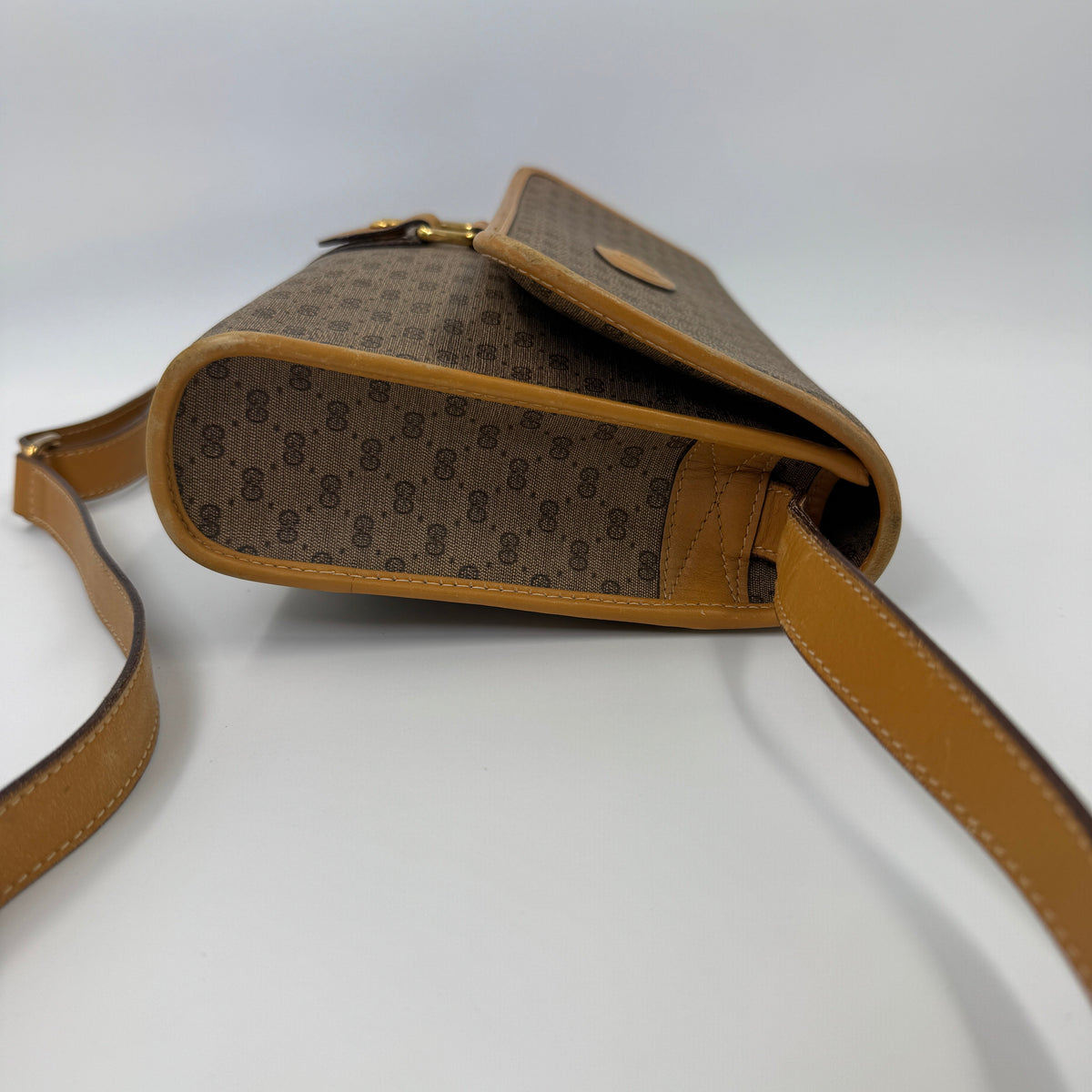 Gucci Crossbody & Clutch