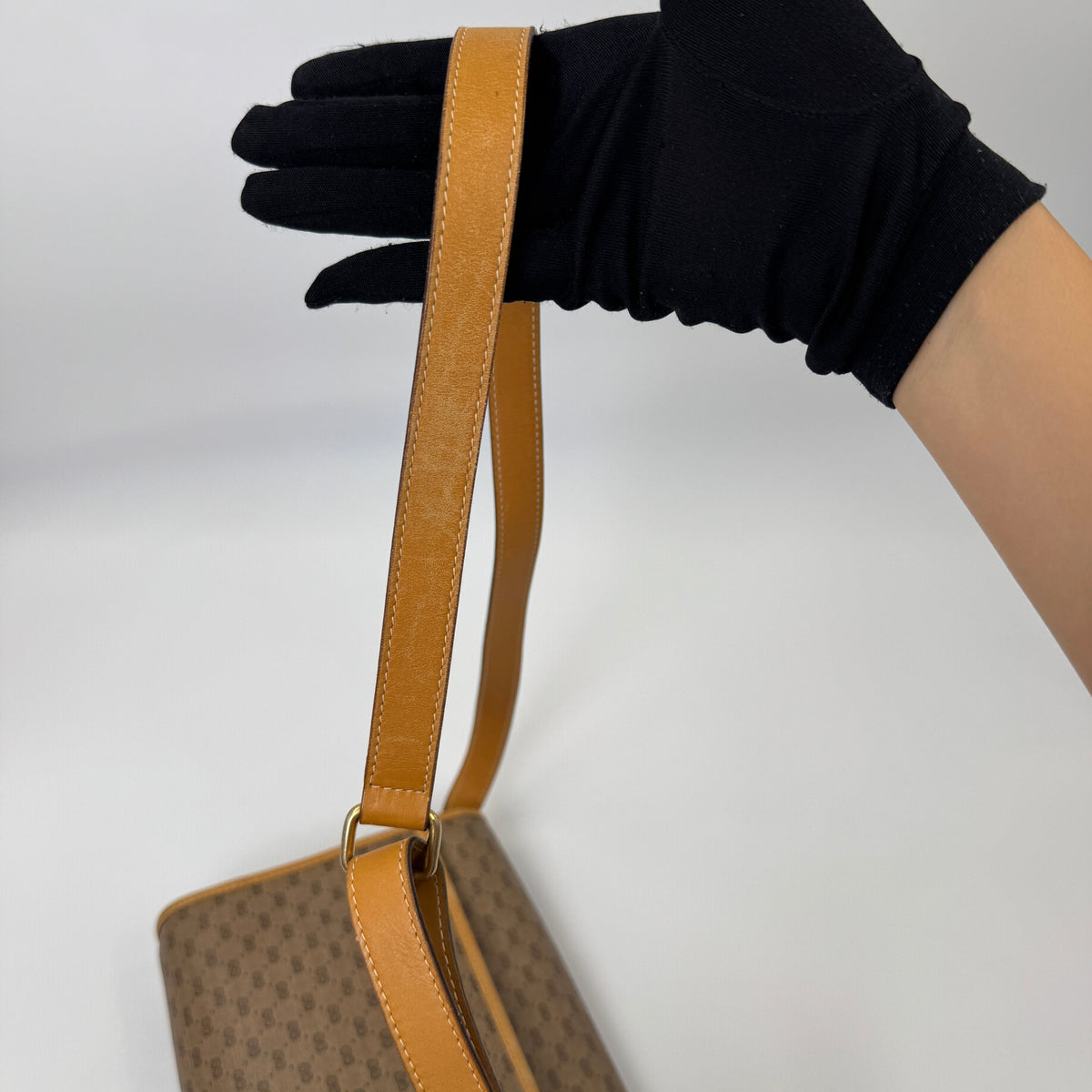Gucci Crossbody & Clutch