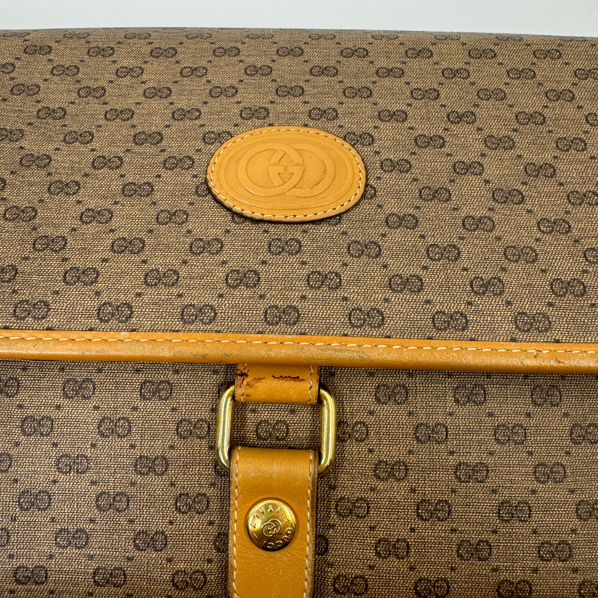 Gucci Crossbody & Clutch