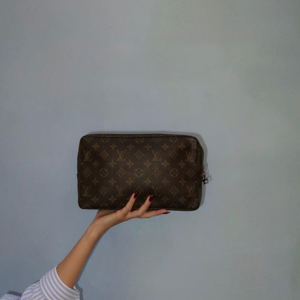 Louis Vuitton Trousse Toilette 27