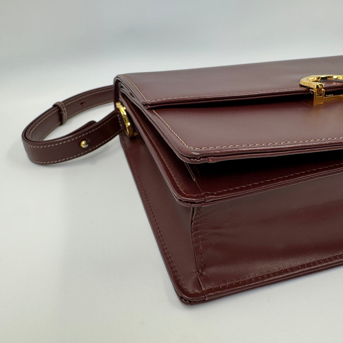 Cartier Must de Cartier Shoulder Bag Burgundy