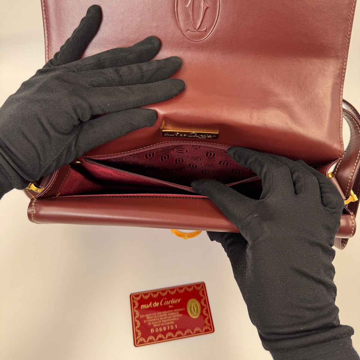 Cartier Must de Cartier Shoulder Bag Burgundy