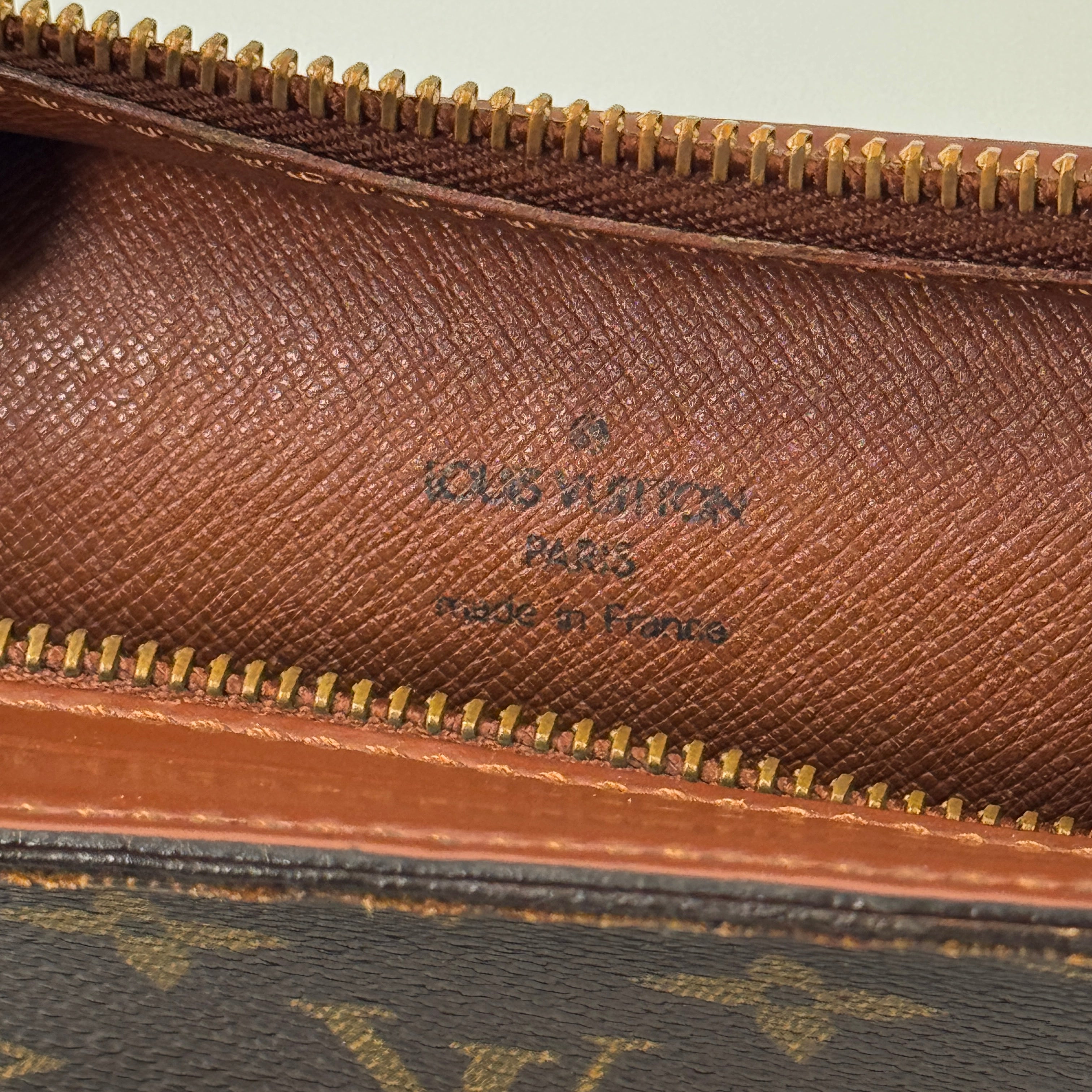 Louis Vuitton Monogram Canvas Clutch 10