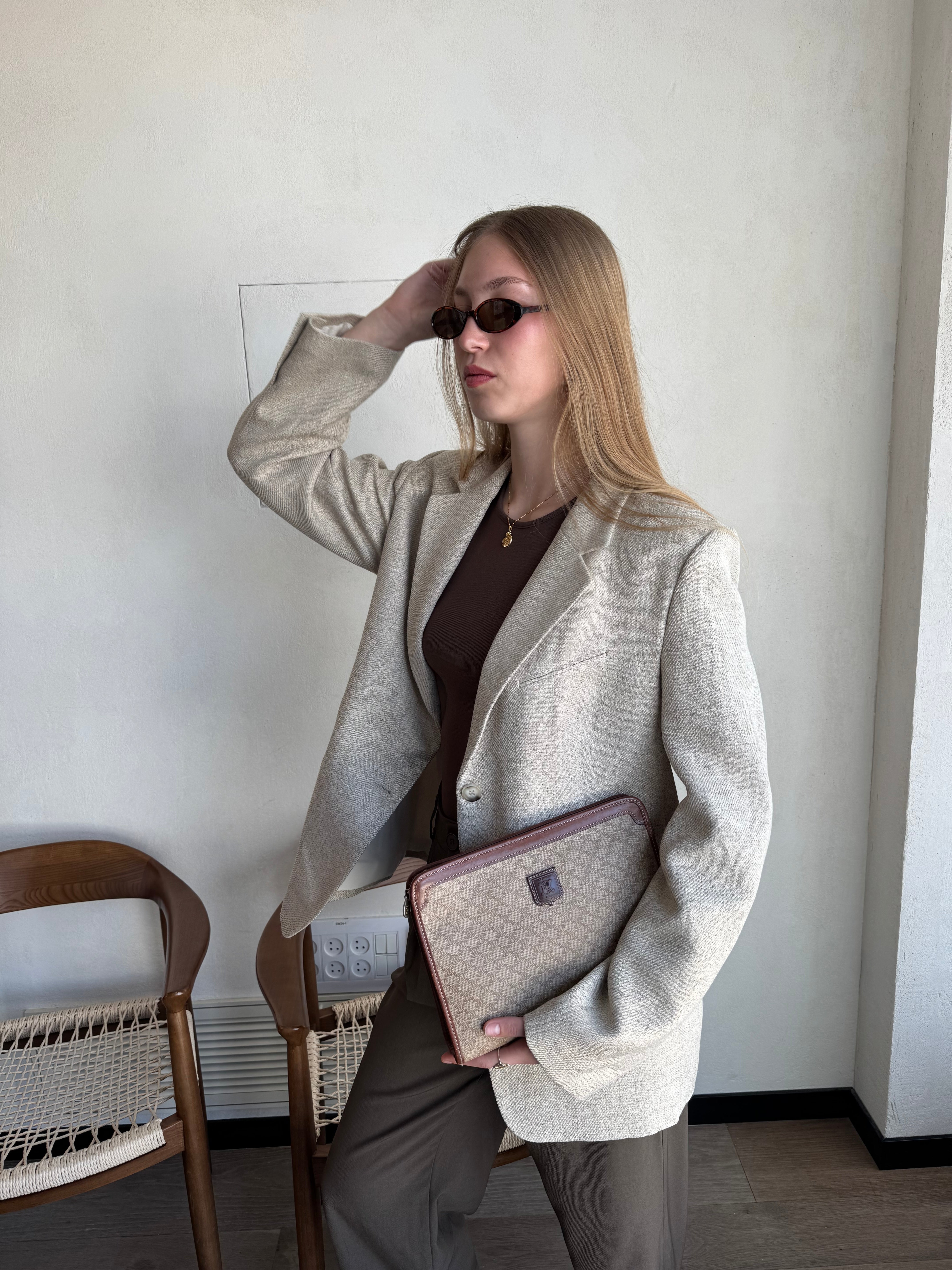 Céline Clutch Beige